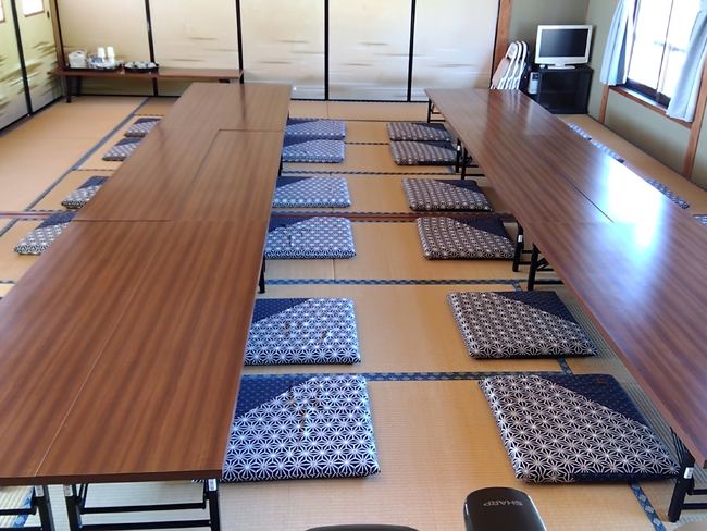 宴会場24名